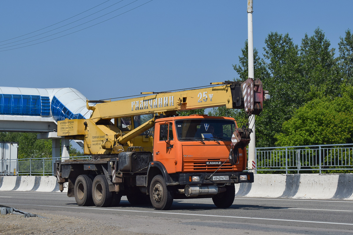 Алтайский край, № А 842 РК 122 — КамАЗ-65115-62