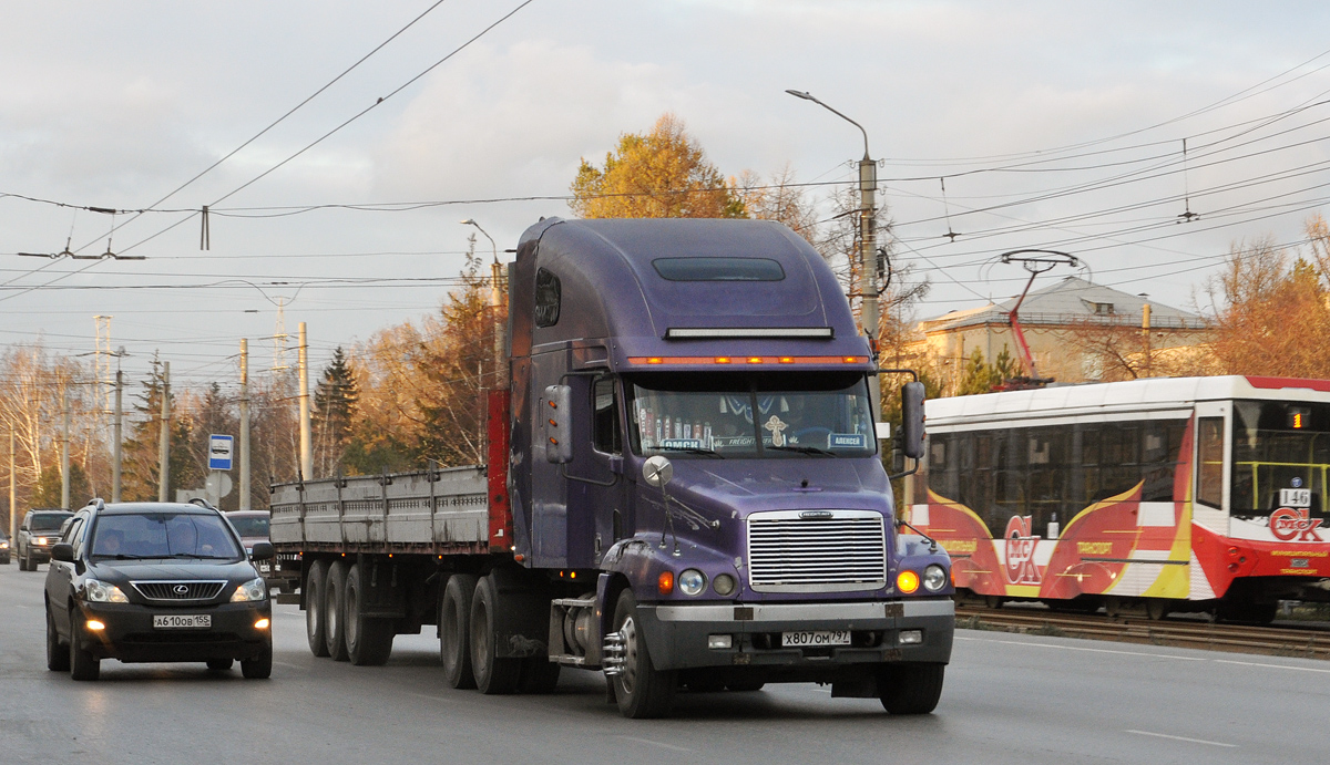 Москва, № Х 807 ОМ 797 — Freightliner Century Class