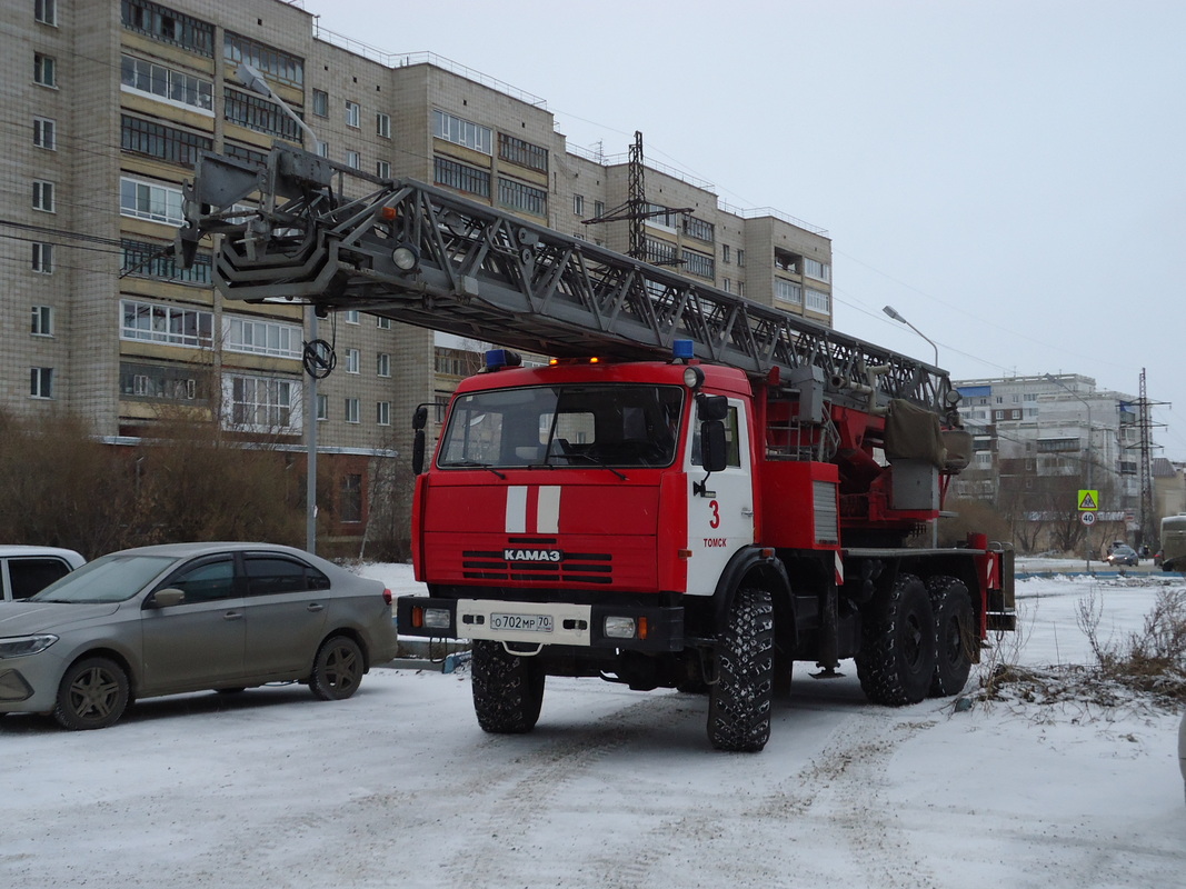 Томская область, № О 702 МР 70 — КамАЗ-43114-02 [43114C]