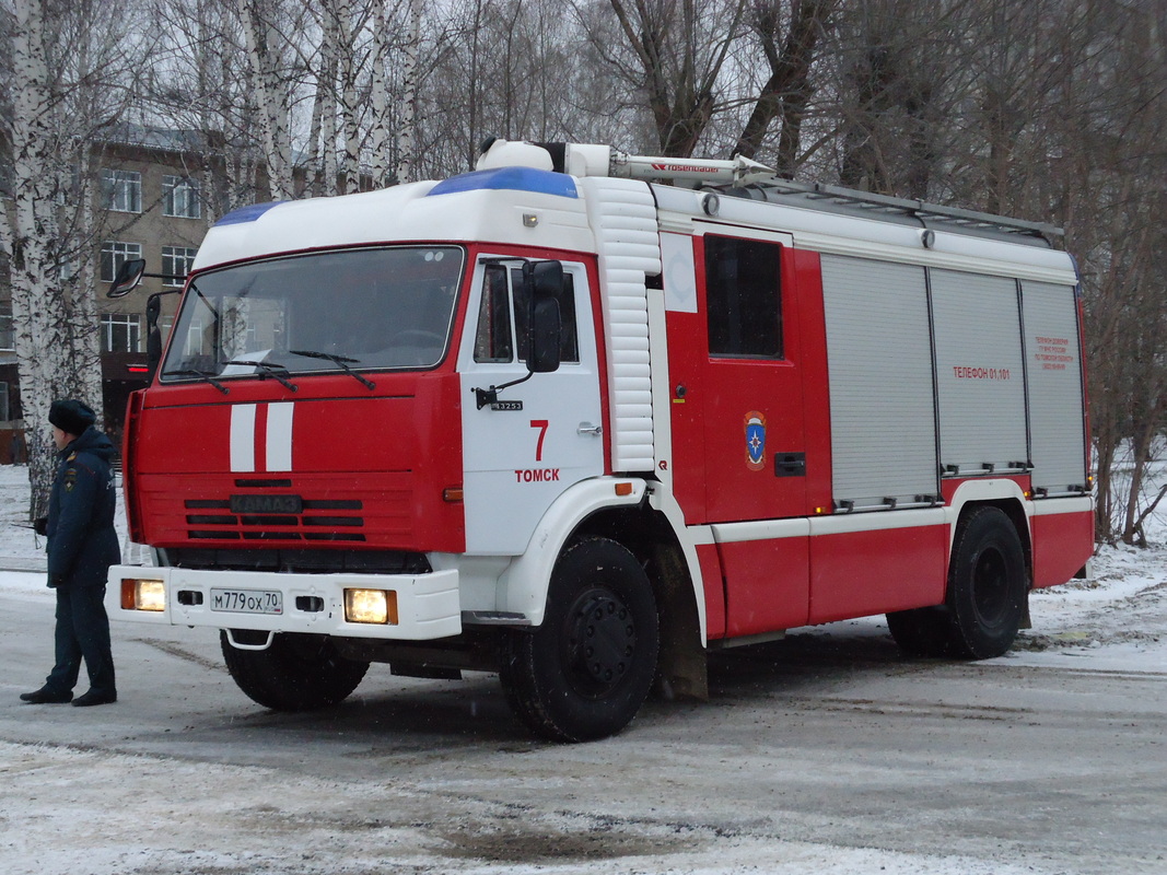 Томская область, № М 779 ОХ 70 — КамАЗ-43253-A3