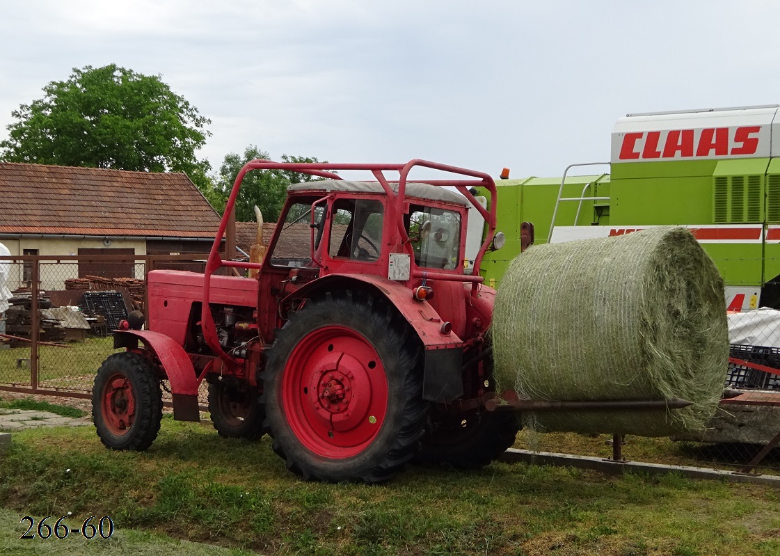 Венгрия, № YBP-825 — МТЗ-50; Венгрия — Трактора с задними вилами для перевозки тюков сена