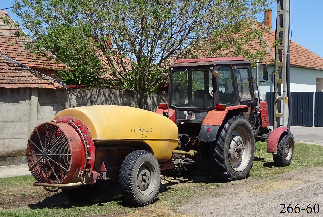 Венгрия, № YEW-322 — Беларус-820