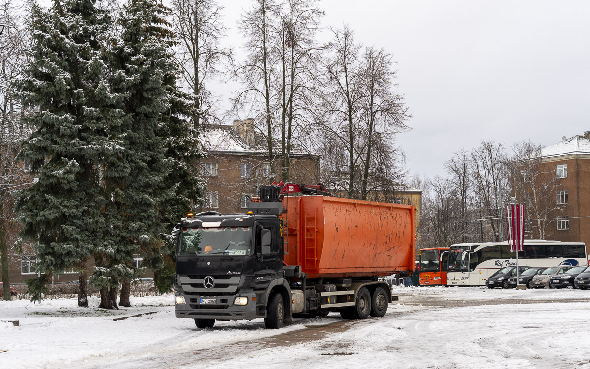 Латвия, № MB-2969 — Mercedes-Benz Actros ('2009) 2341