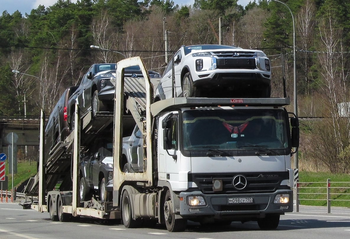 Московская область, № М 098 СУ 790 — Mercedes-Benz Actros ('2003) 1836