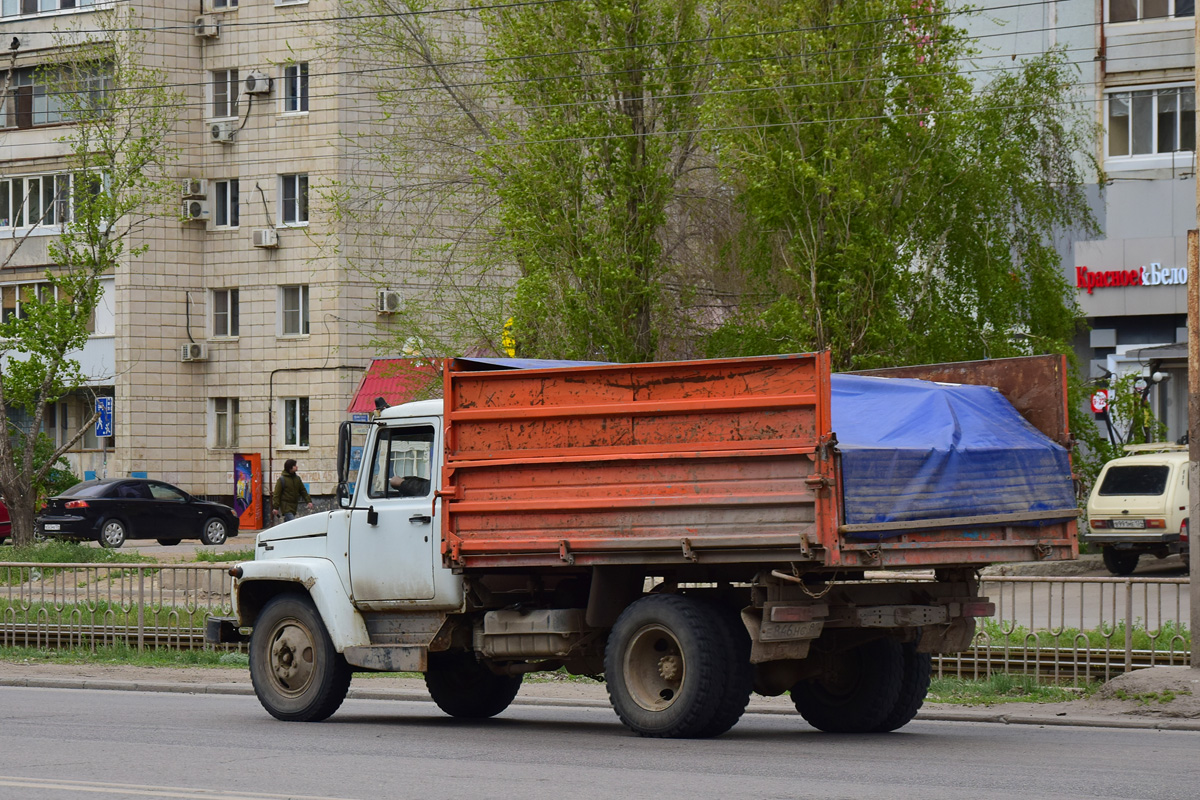 Волгоградская область, № Е 846 НС 82 — ГАЗ-3309