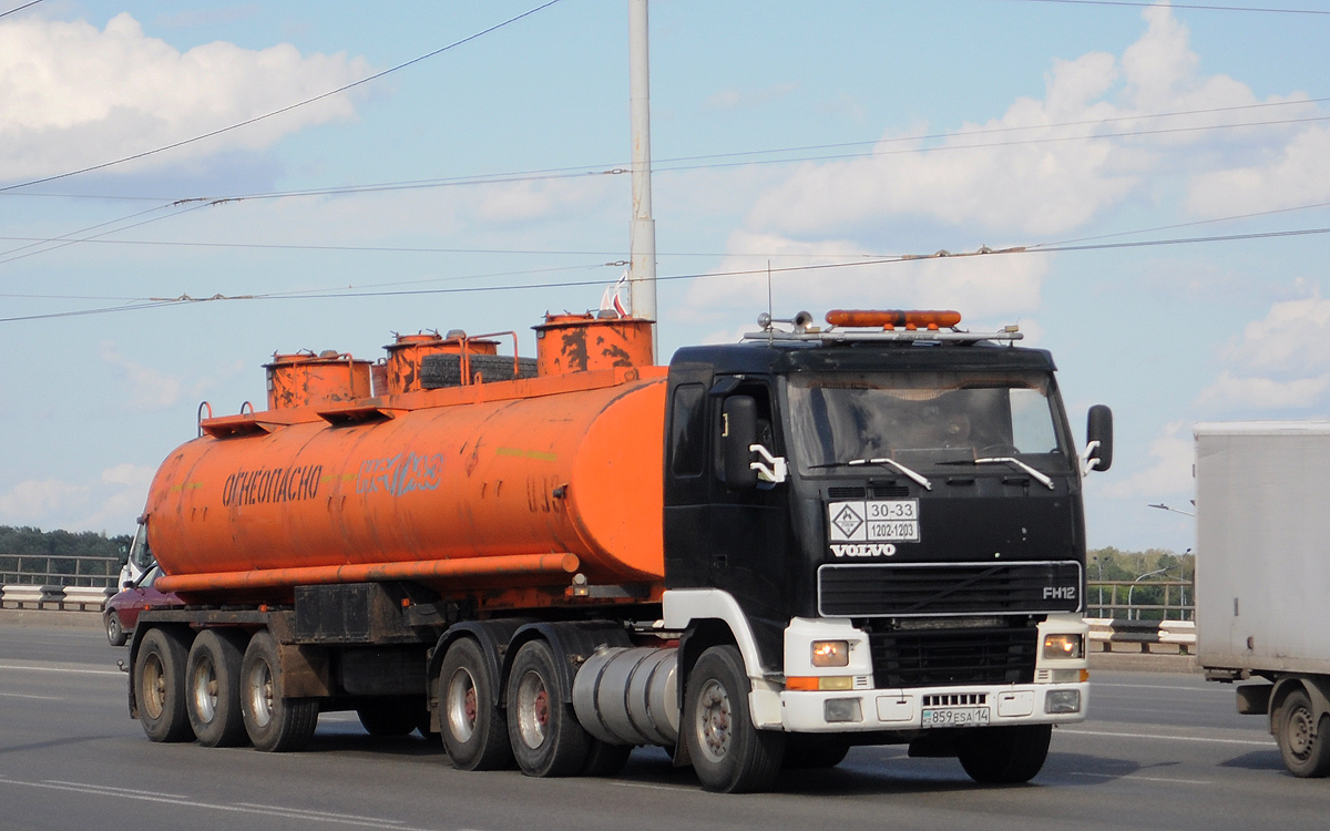 Павлодарская область, № 859 ESA 14 — Volvo ('1993) FH-Series