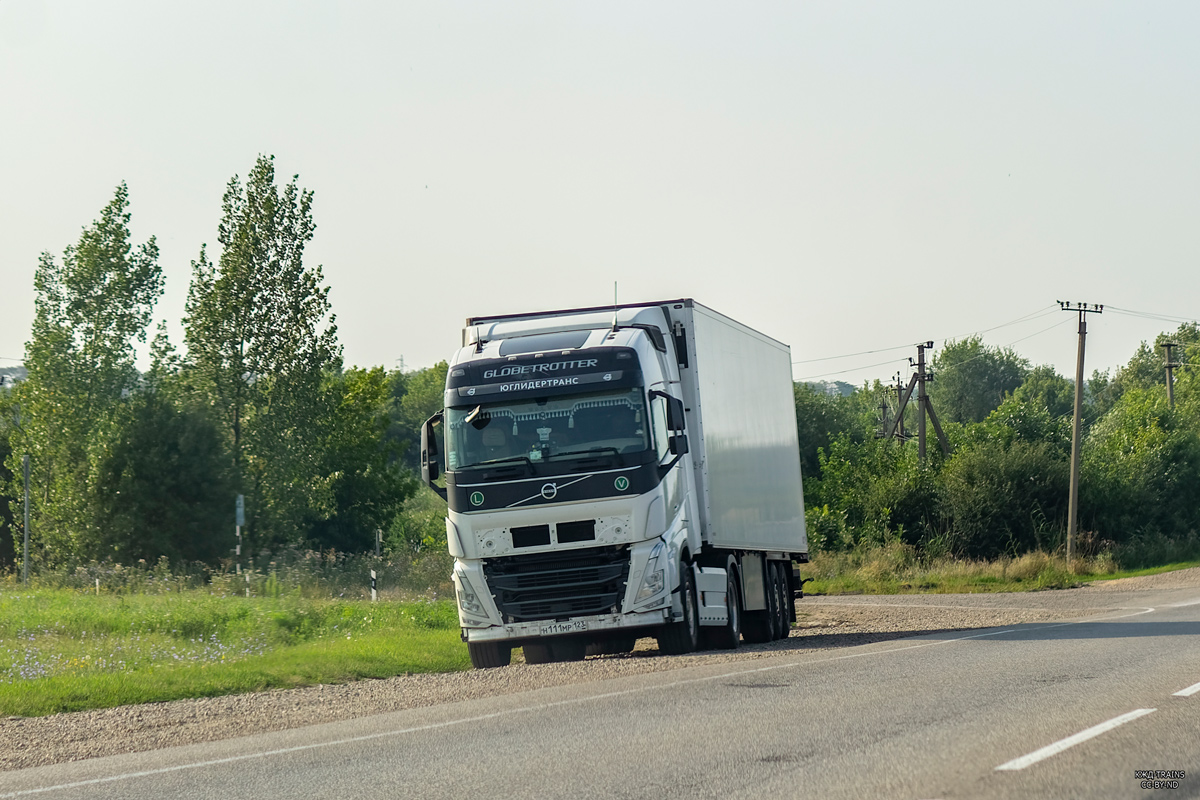 Краснодарский край, № Н 111 МР 123 — Volvo ('2020) FH.460 [X9P]