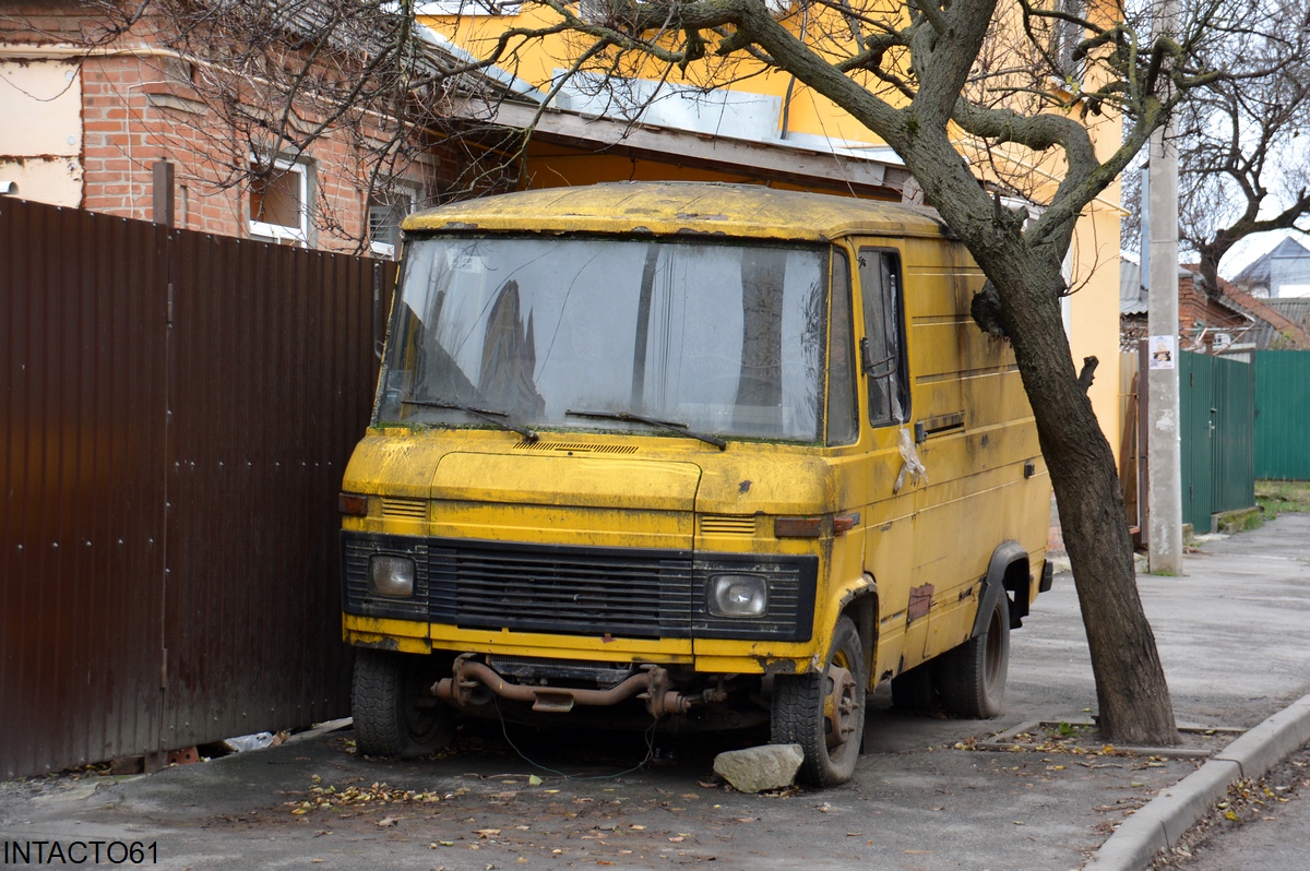 Ростовская область, № Н 705 МС 61 — Mercedes-Benz T2 ('1967)