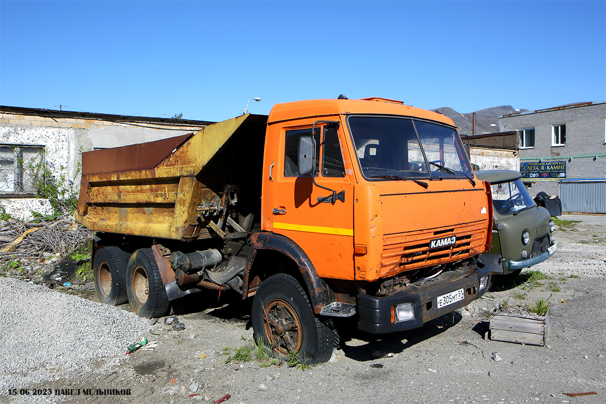 Мурманская область, № Е 305 МТ 51 — КамАЗ-5511