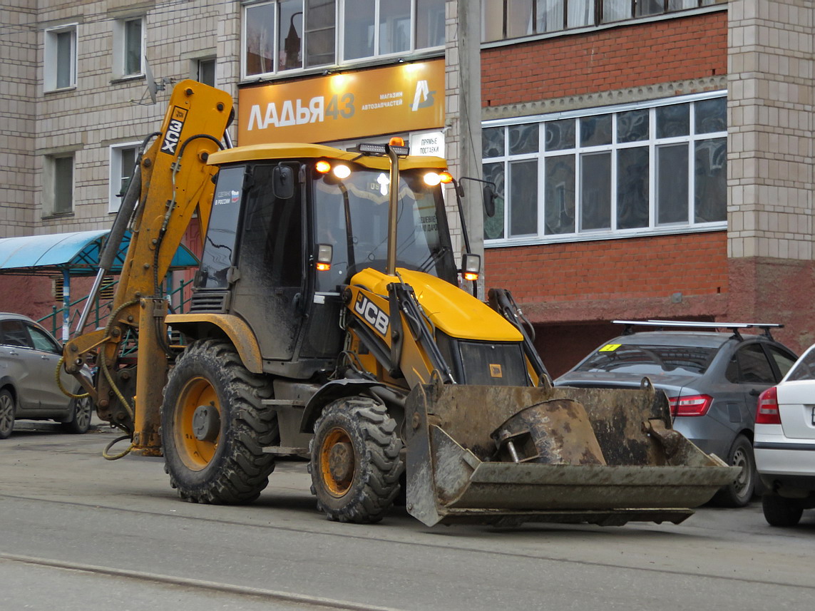 Кировская область, № 7777 КЕ 43 — JCB 3CX