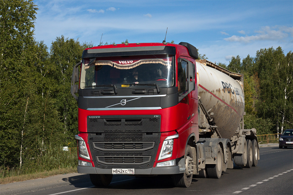 Тюменская область, № М 842 КС 196 — Volvo ('2012) FH.460 [X9P]