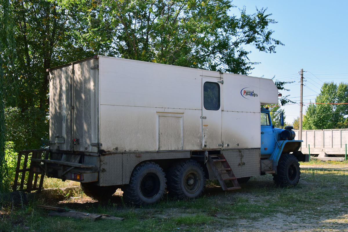 Саратовская область, № В 386 РК 64 — Урал-4320-40