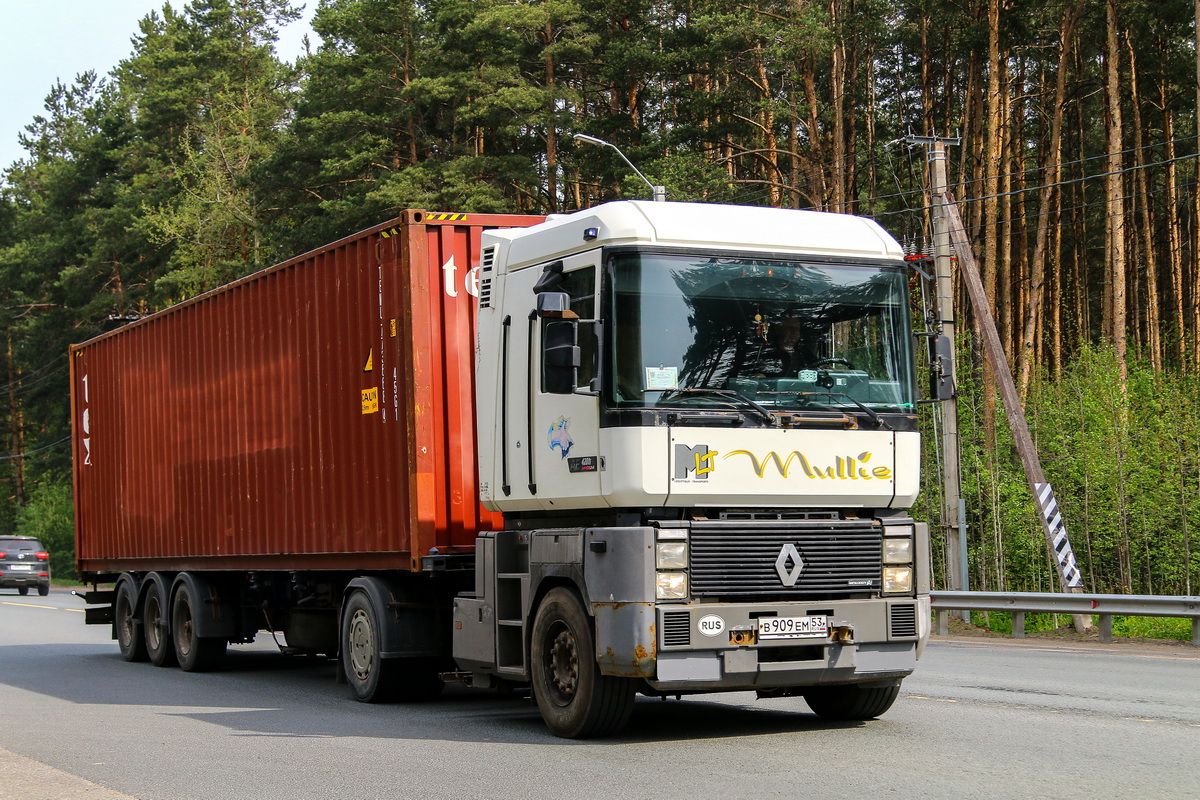 Новгородская область, № В 909 ЕМ 53 — Renault Magnum AE ('1990)