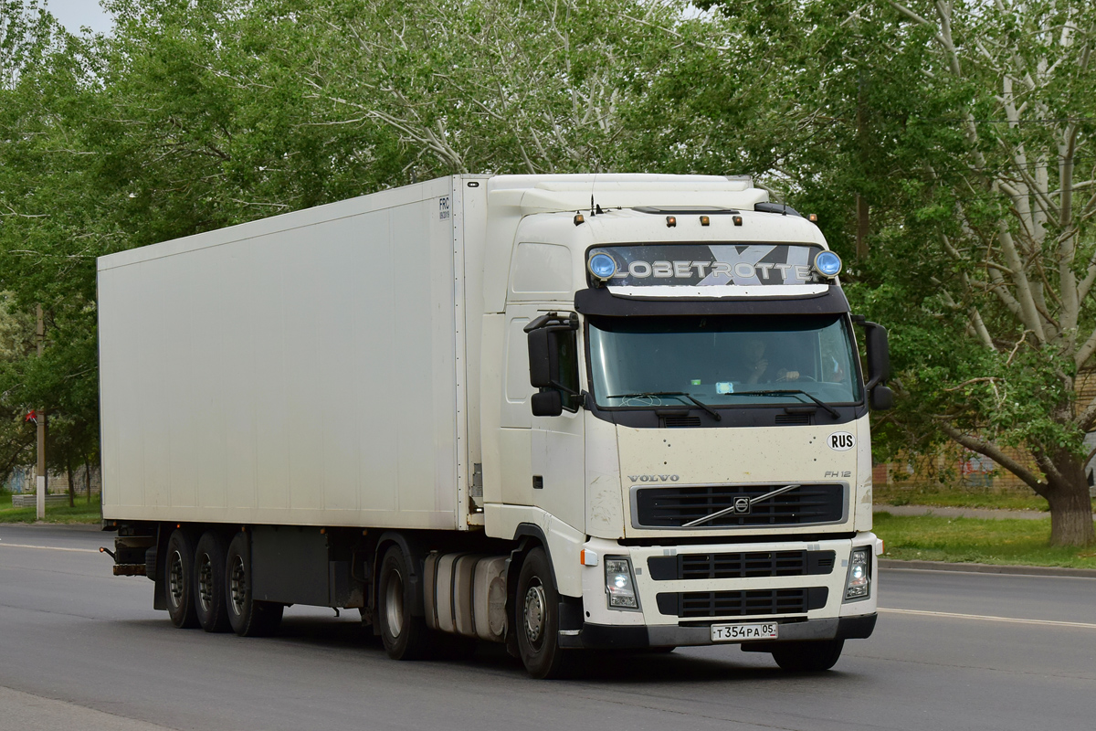 Дагестан, № Т 354 РА 05 — Volvo ('2002) FH12.420