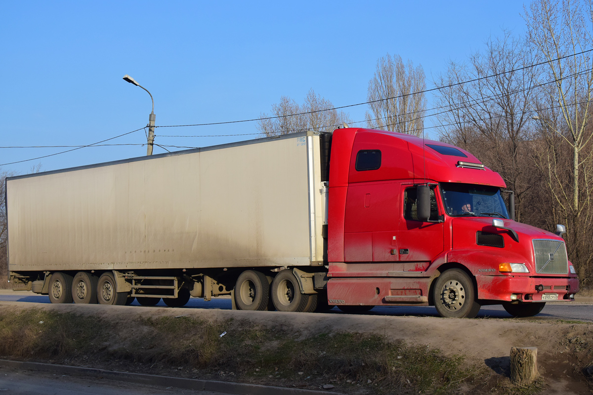 Дагестан, № К 898 СР 05 — Volvo VNL660