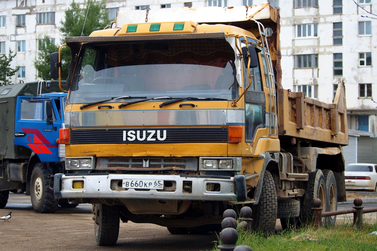 Сахалинская область, № В 660 КР 65 — Isuzu V340