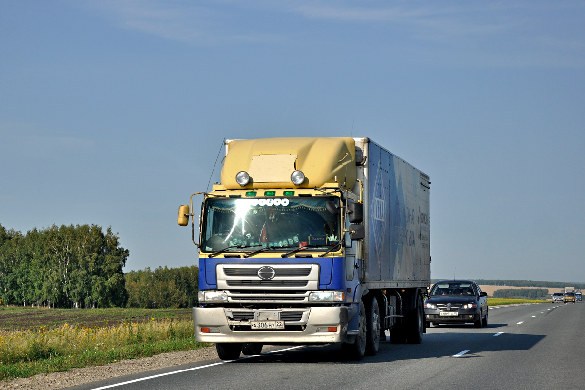 Алтайский край, № А 306 НУ 22 — Hino FN