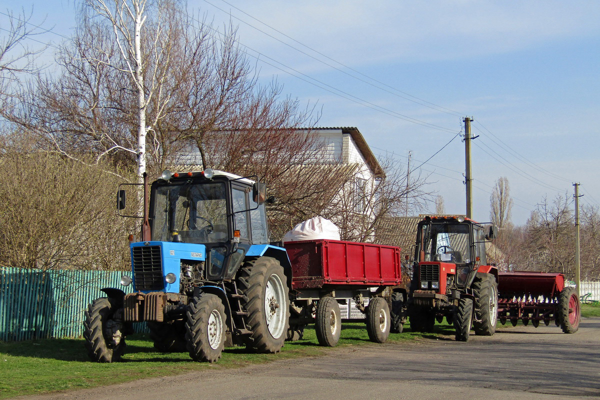 Полтавская область, № 22046 ВІ — Беларус-82.1; Прицепы сельскохозяйственные — Сеялки (общая)