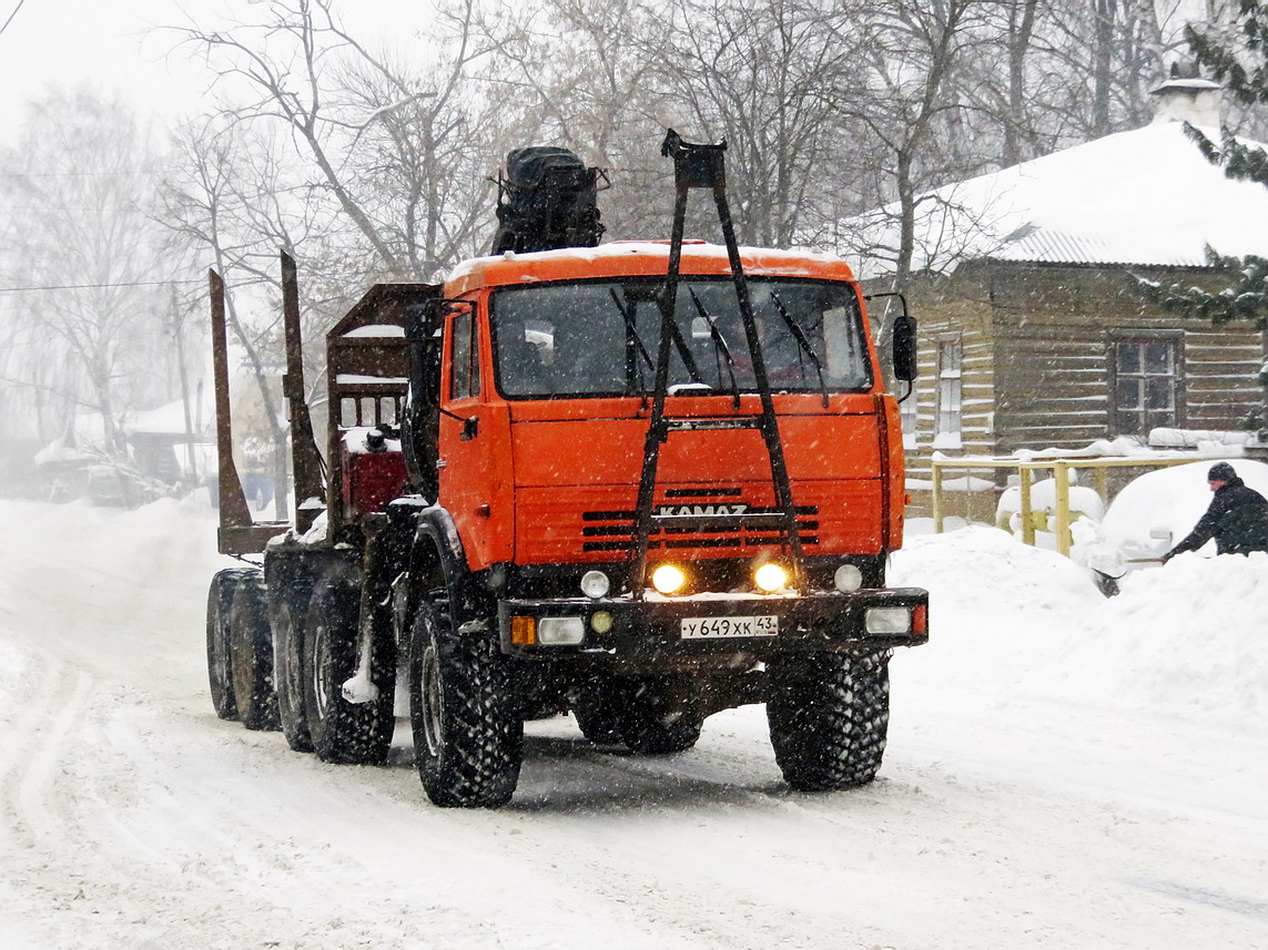 Кировская область, № У 649 ХК 43 — КамАЗ-43118-15 [43118R]