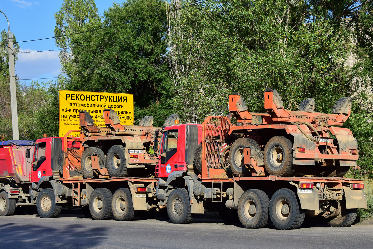 Санкт-Петербург, № В 545 МК 98 — IVECO-AMT (общая модель); Санкт-Петербург, № АН 5007 78 —  Прочие модели