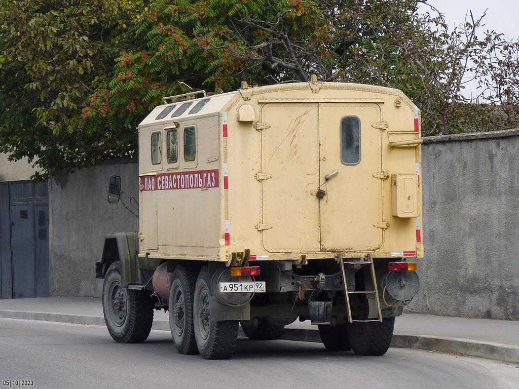 Севастополь, № А 951 КР 92 — ЗИЛ-131