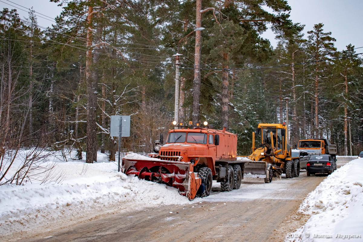 Рязанская область, № Н 043 СК 62 — Урал-4320 / 5557 (общая модель)