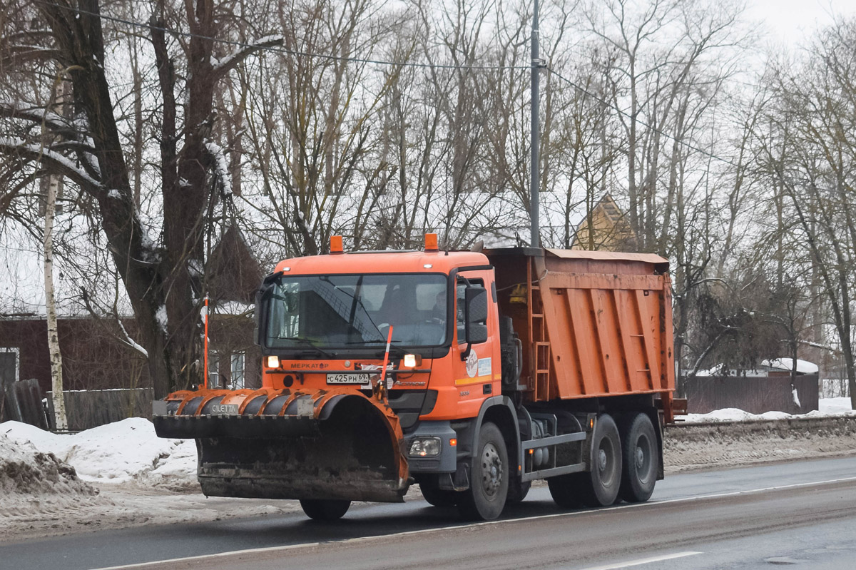 Тверская область, № С 425 РН 69 — Mercedes-Benz Actros '09 3336 [Z9M]