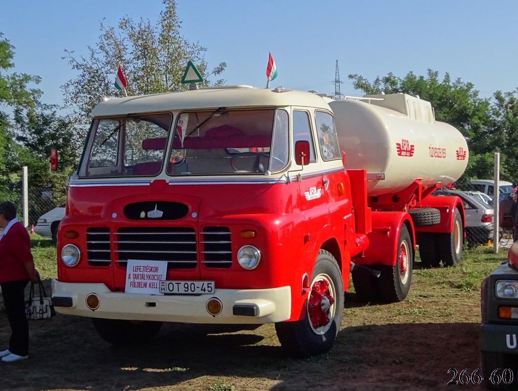 Венгрия, № OT 90-45 — Csepel (общая модель); Венгрия — XV. Kiskunhalasi Veterán Traktorok és Motorok Találkozója