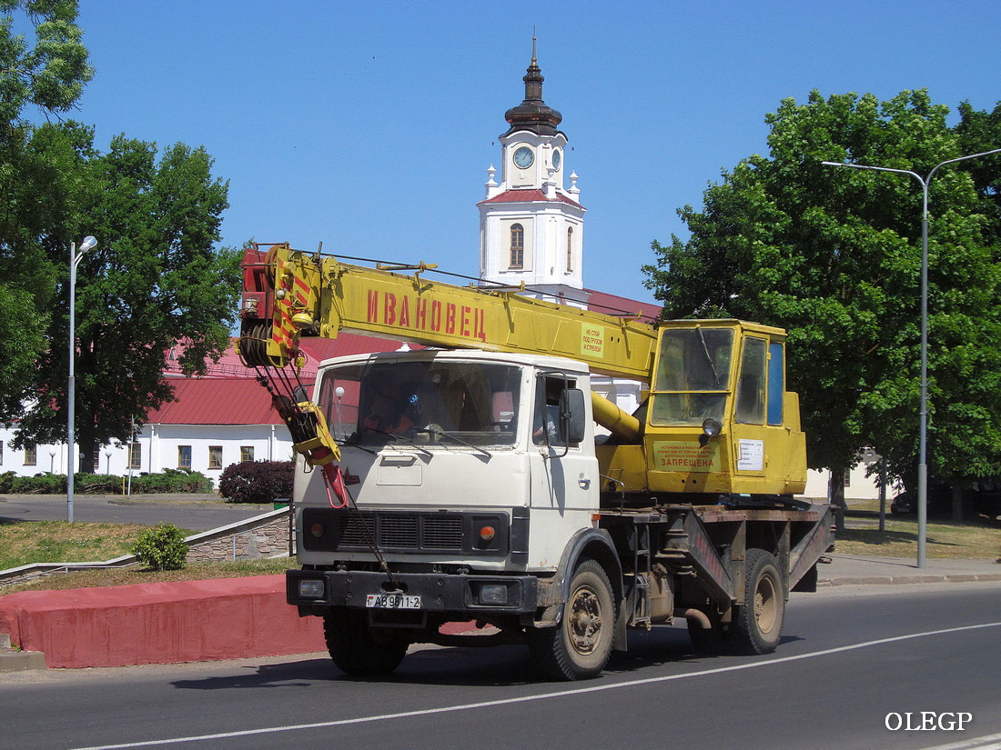 Витебская область, № АВ 9811-2 — МАЗ-5337 (общая модель)