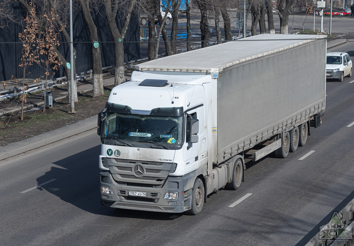 Павлодарская область, № 767 AS 14 — Mercedes-Benz Actros ('2009) 1844