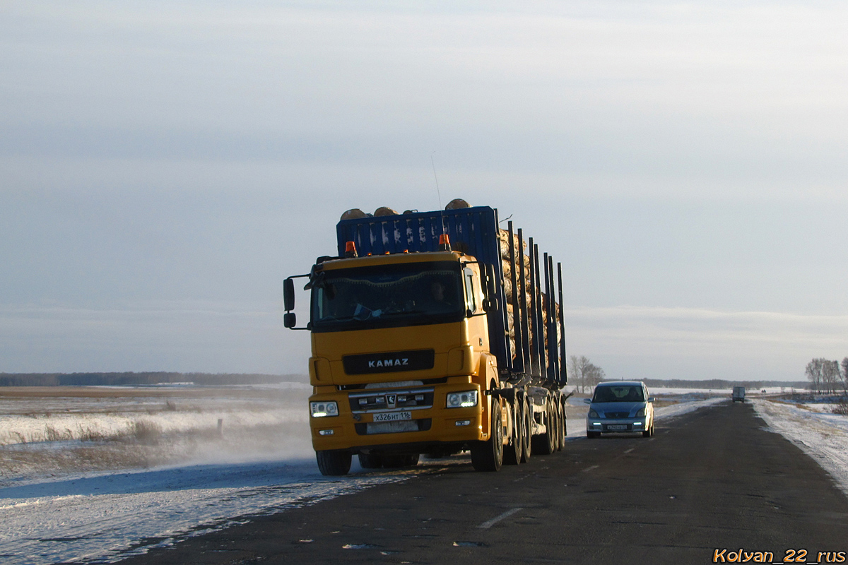 Алтайский край, № Х 326 НТ 116 — КамАЗ-65206-S5