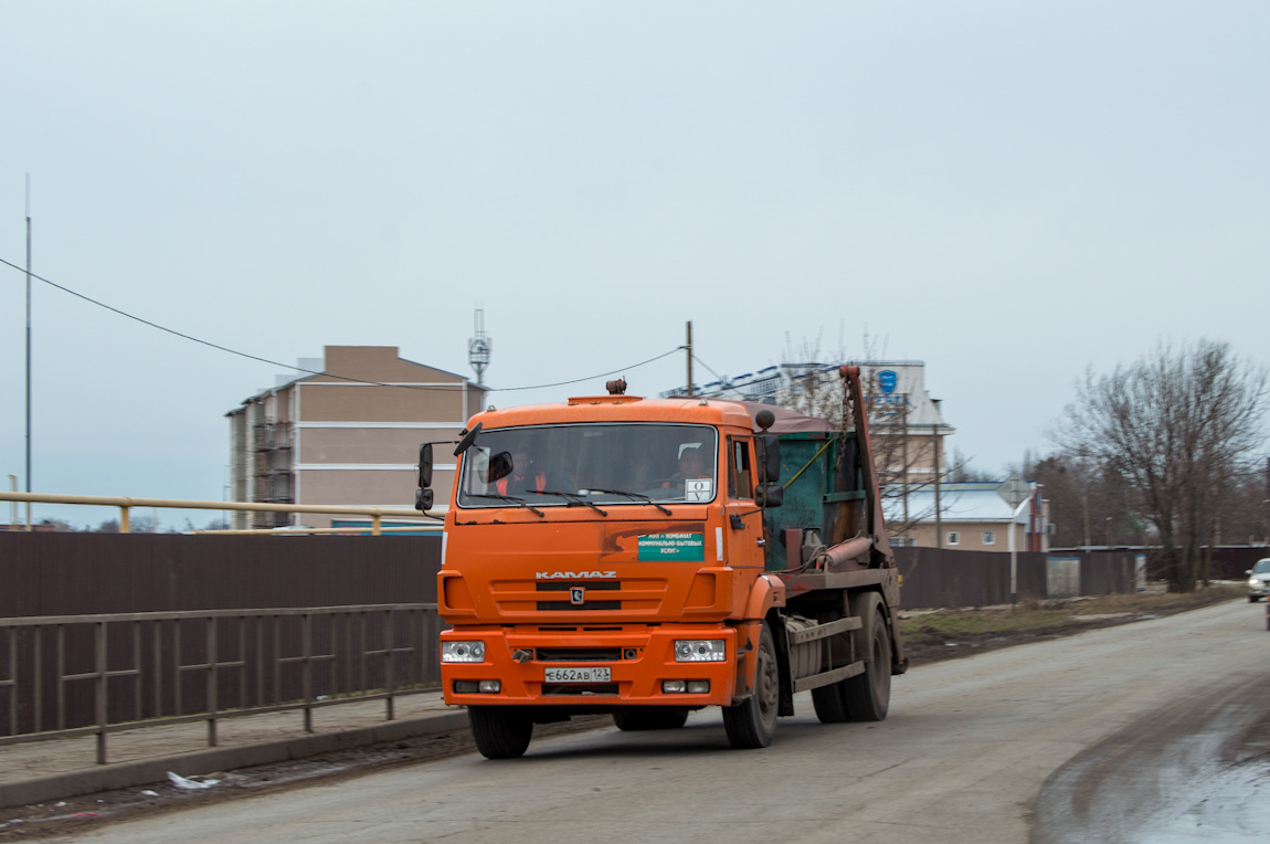 Краснодарский край, № Е 662 АВ 123 — КамАЗ-43253 (общая модель)