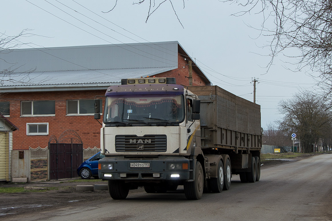 Краснодарский край, № А 049 ТО 193 — MAN F2000 26.463