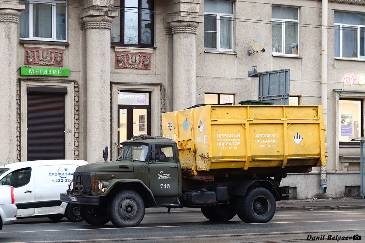 Санкт-Петербург, № 745 — ЗИЛ-431412