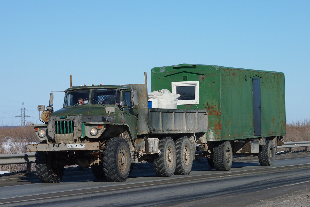 Ханты-Мансийский автоном.округ, № С 128 АЕ 186 — Урал-4320-01