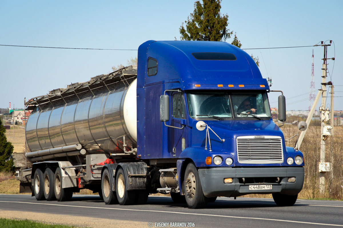 Краснодарский край, № С 448 ВМ 123 — Freightliner Century Class