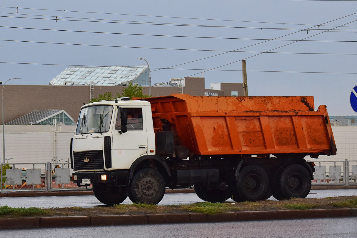 Волгоградская область, № К 004 КМ 34 — МАЗ-551605