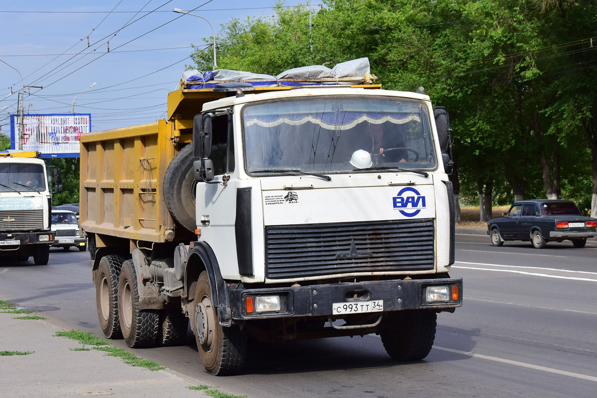 Волгоградская область, № С 993 ТТ 34 — МАЗ-551605