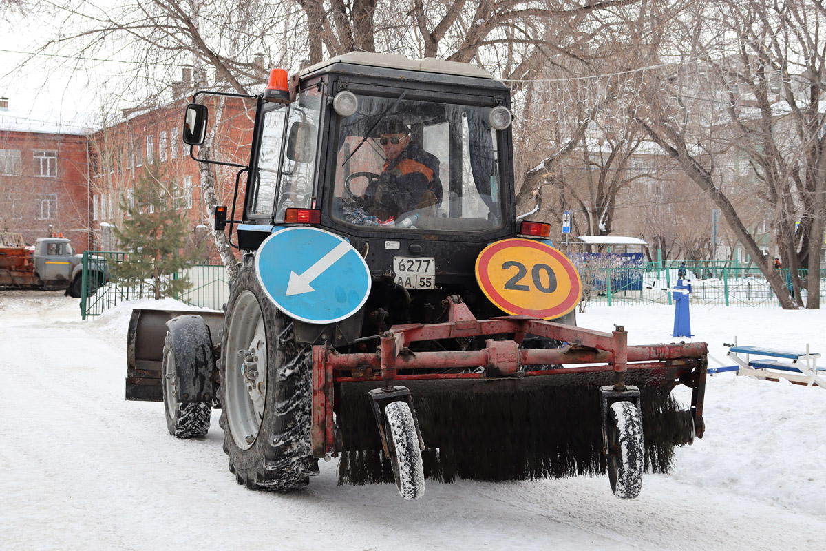 Омская область, № 6277 АА 55 — Беларус-82.1