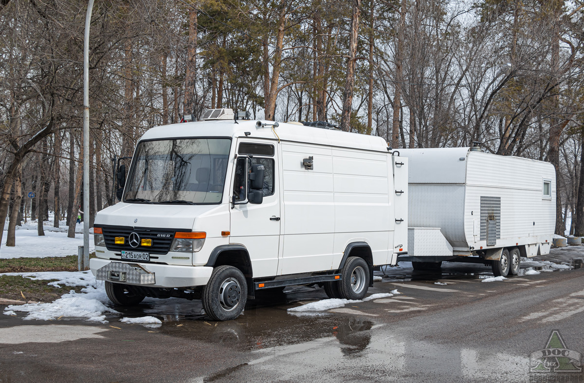 Алматы, № 215 AOR 02 — Mercedes-Benz Vario (общ.м)