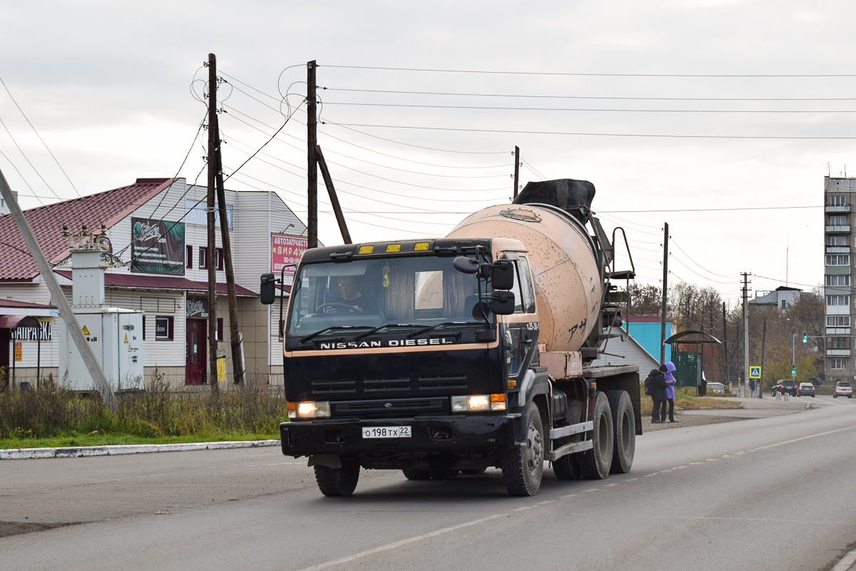 Алтайский край, № О 198 ТХ 22 — Nissan Diesel (общая модель)