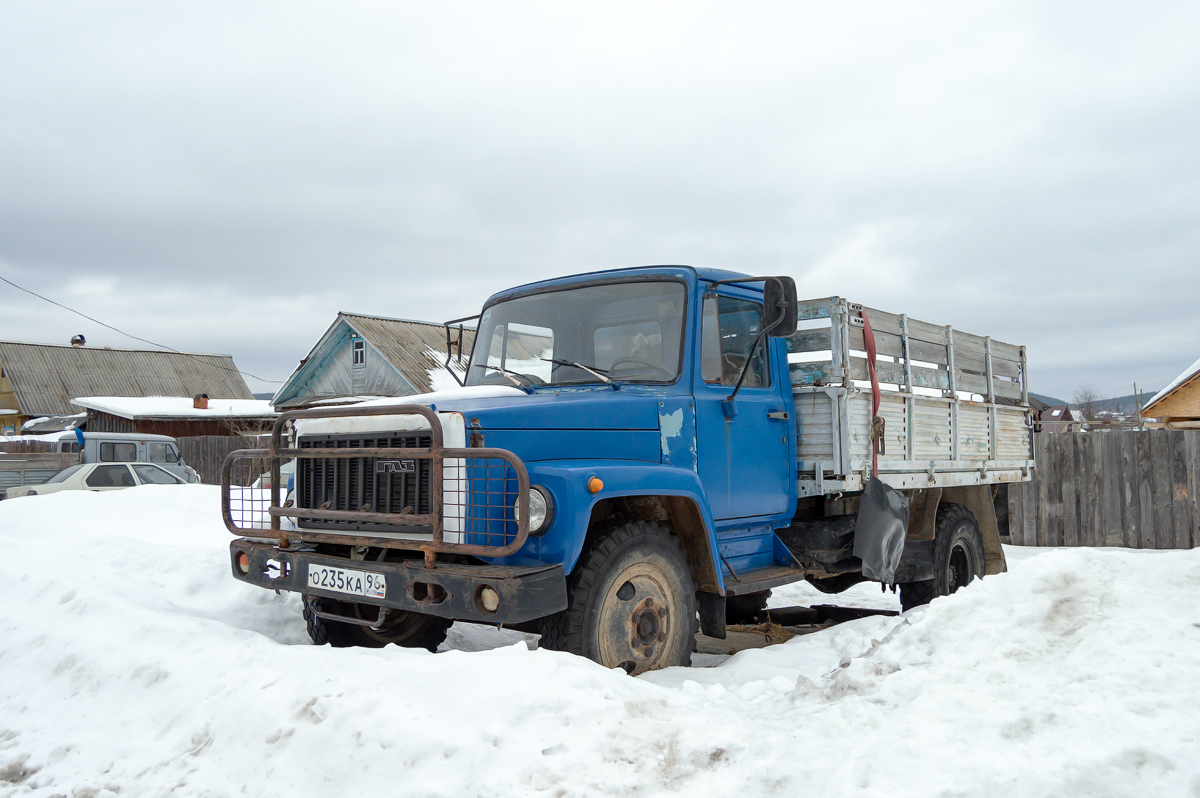 Свердловская область, № О 235 КА 96 — ГАЗ-33073