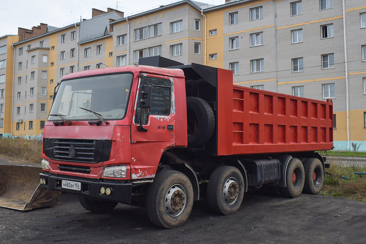 Алтайский край, № Н 483 ВК 154 — Howo HW ZZ3317