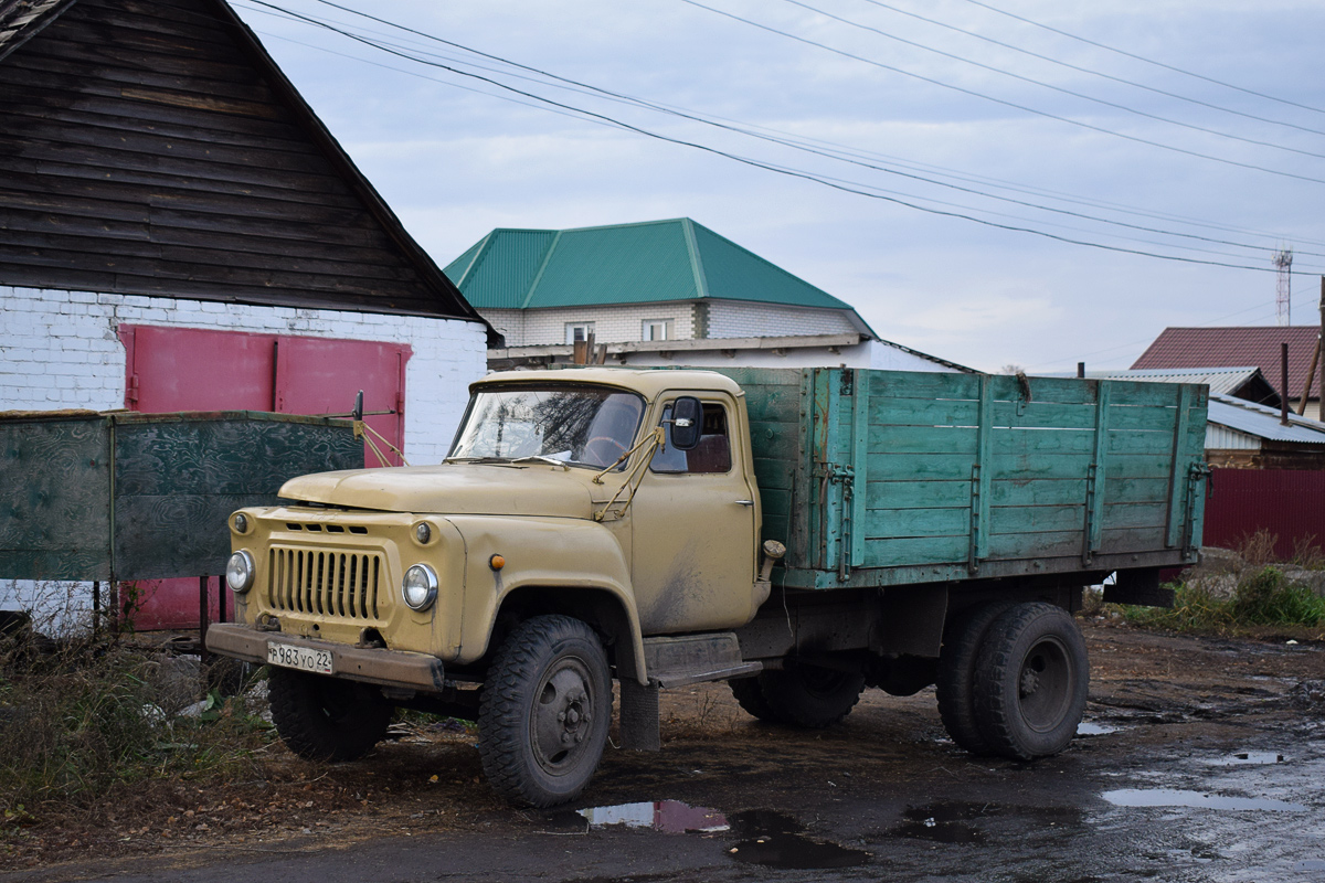 Алтайский край, № Р 983 УО 22 — ГАЗ-52-01