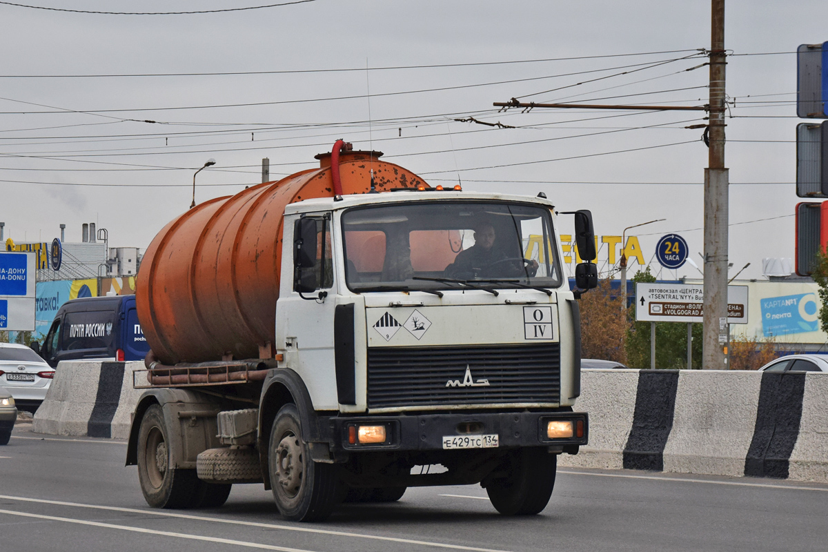 Волгоградская область, № Е 429 ТС 134 — МАЗ-5433A2