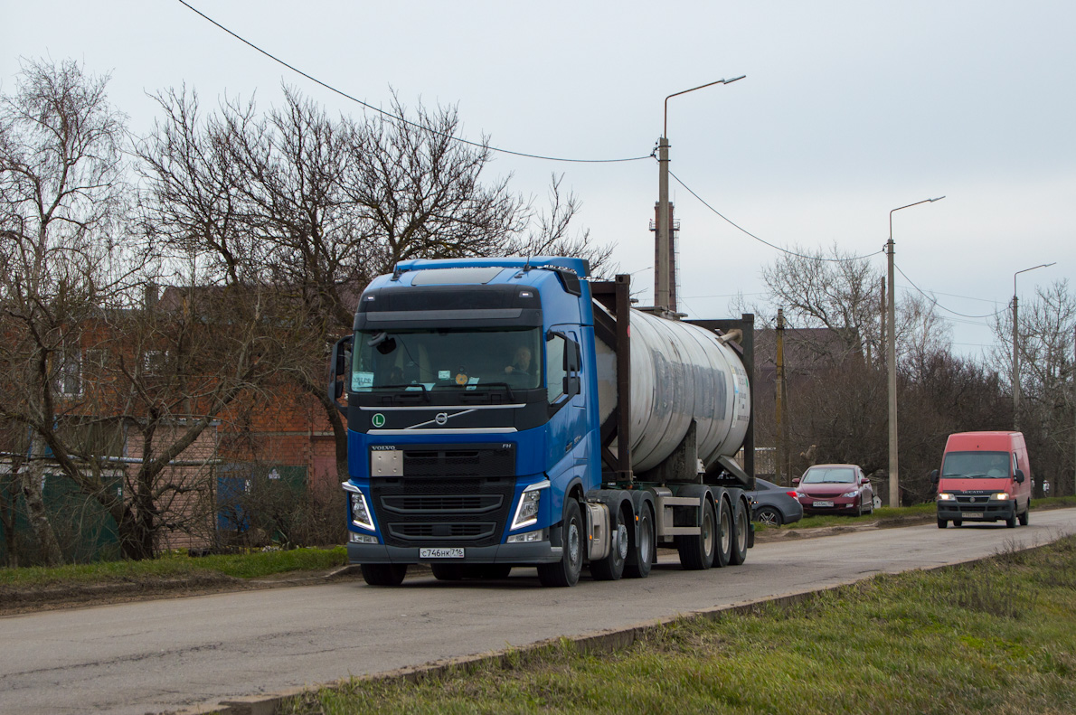 Татарстан, № С 746 НК 716 — Volvo ('2012) FH.540