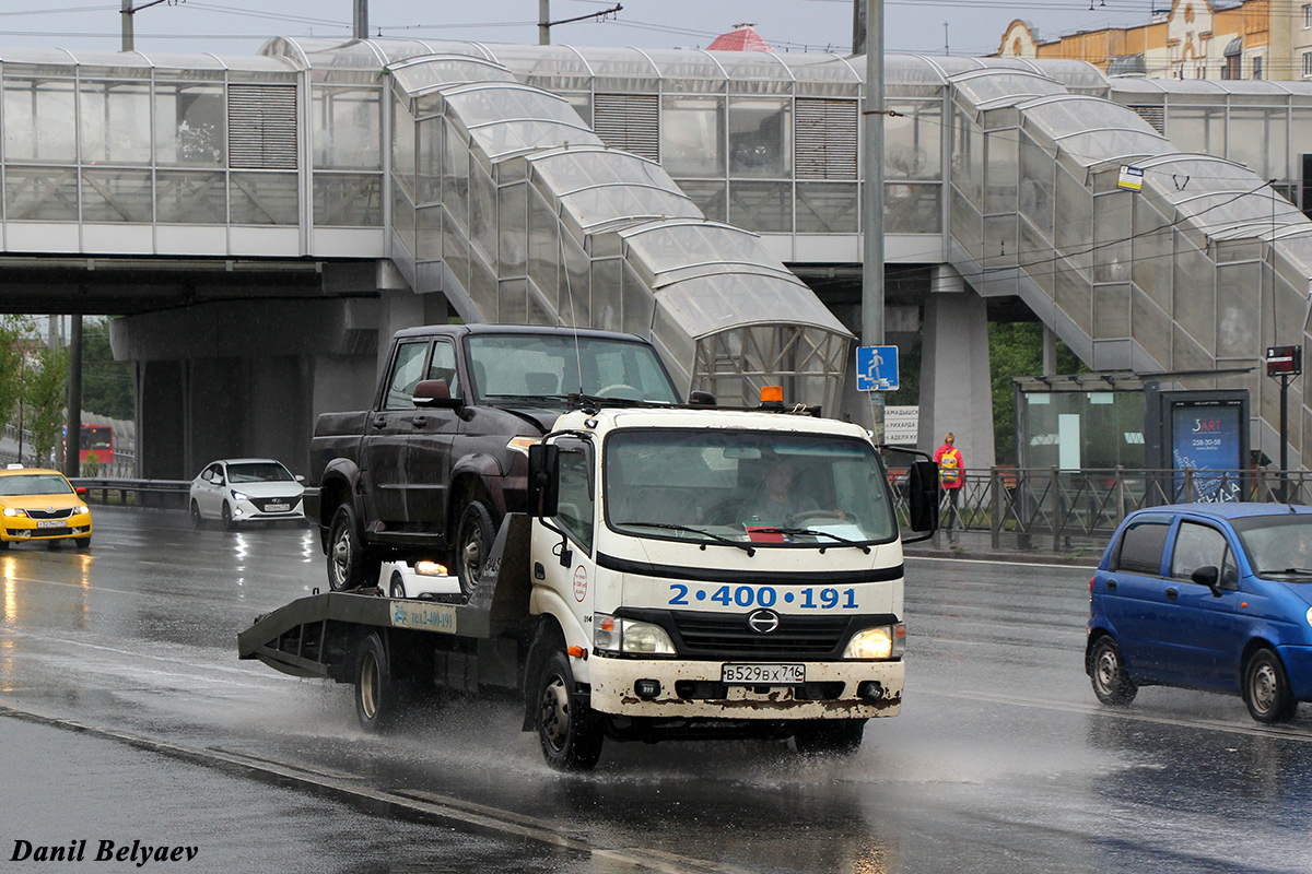 Татарстан, № В 529 ВХ 716 — Hino (общая модель)