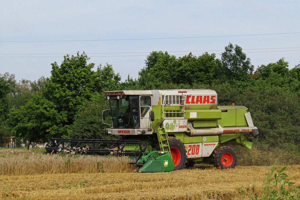 Полтавская область, № 01880 ВІ — Claas Mega 208