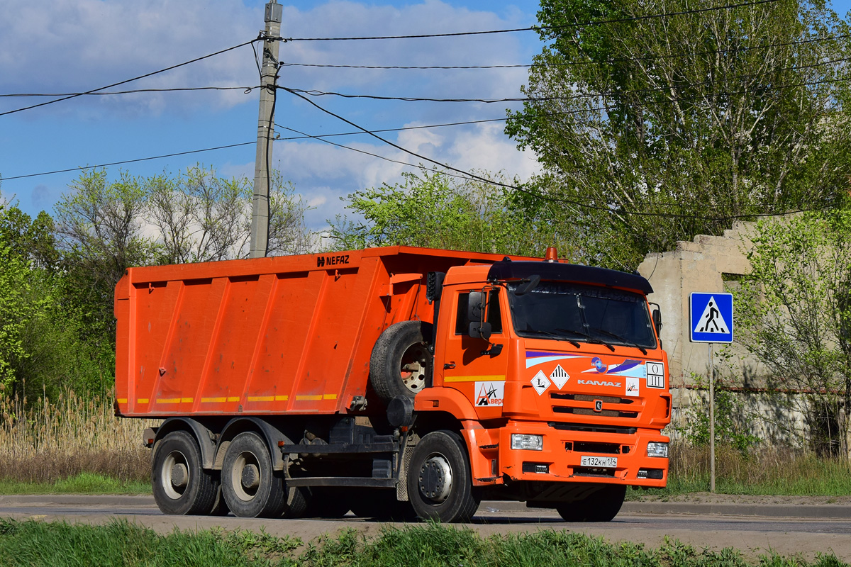 Волгоградская область, № Е 132 КН 134 — КамАЗ-6520-43