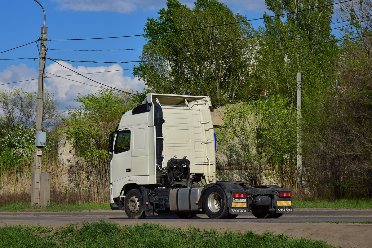 Волгоградская область, № М 737 СК 134 — Volvo ('2008) FH.400 [X9P]